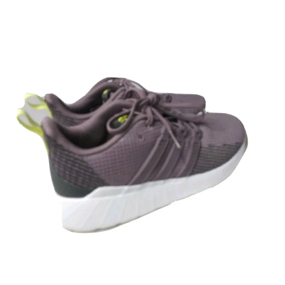 Adidas Questar Flow  Running Shoes Womens Size 8  Purple
